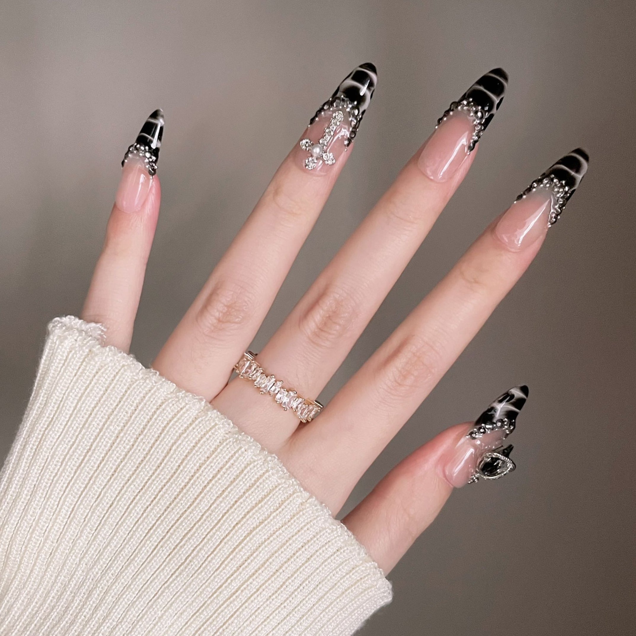 10 PCS/Set Handmade Salon-Grade Gel Press-On Nails AW1006