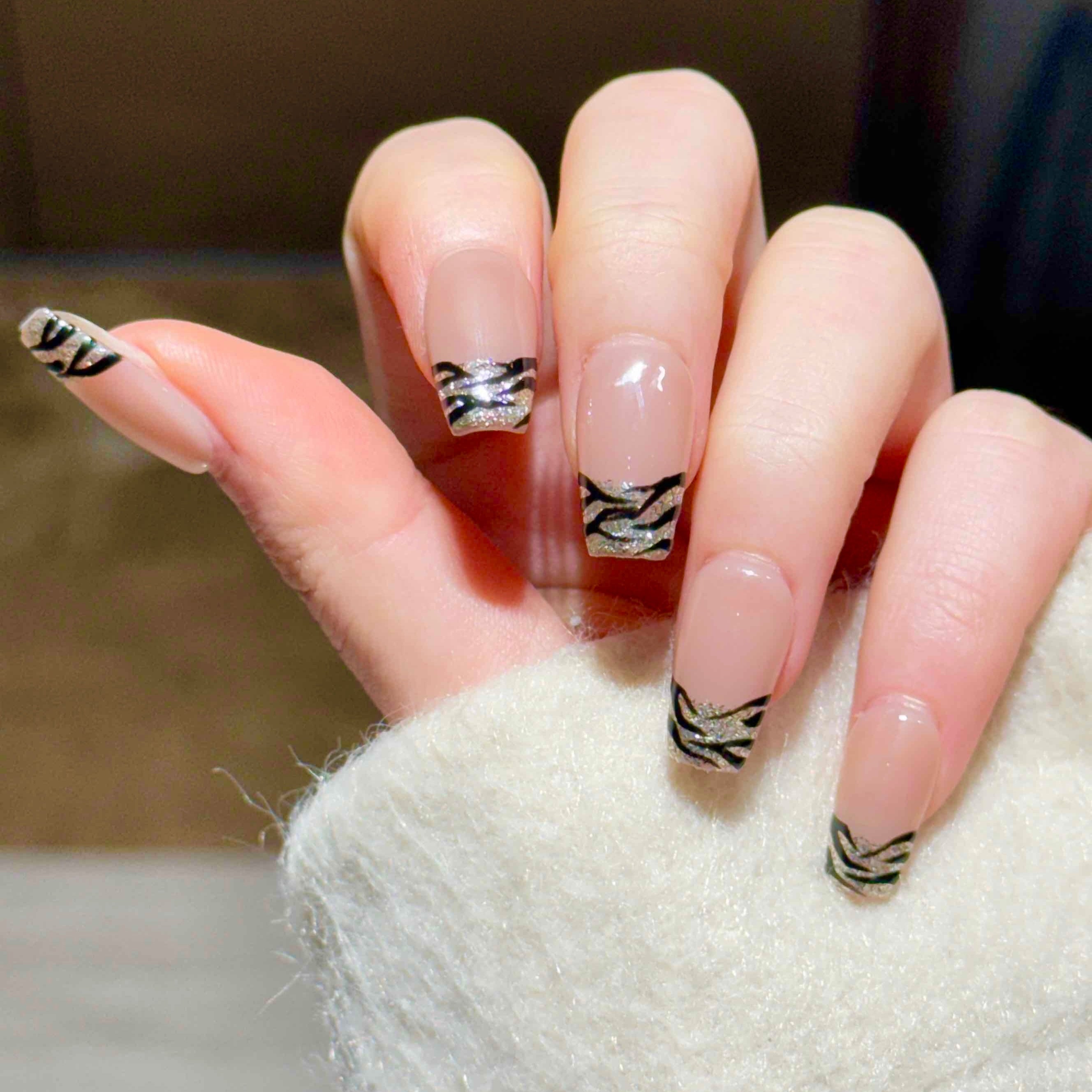 10 PCS/Set Handmade Salon-Grade Gel Press-On Nails AW1026
