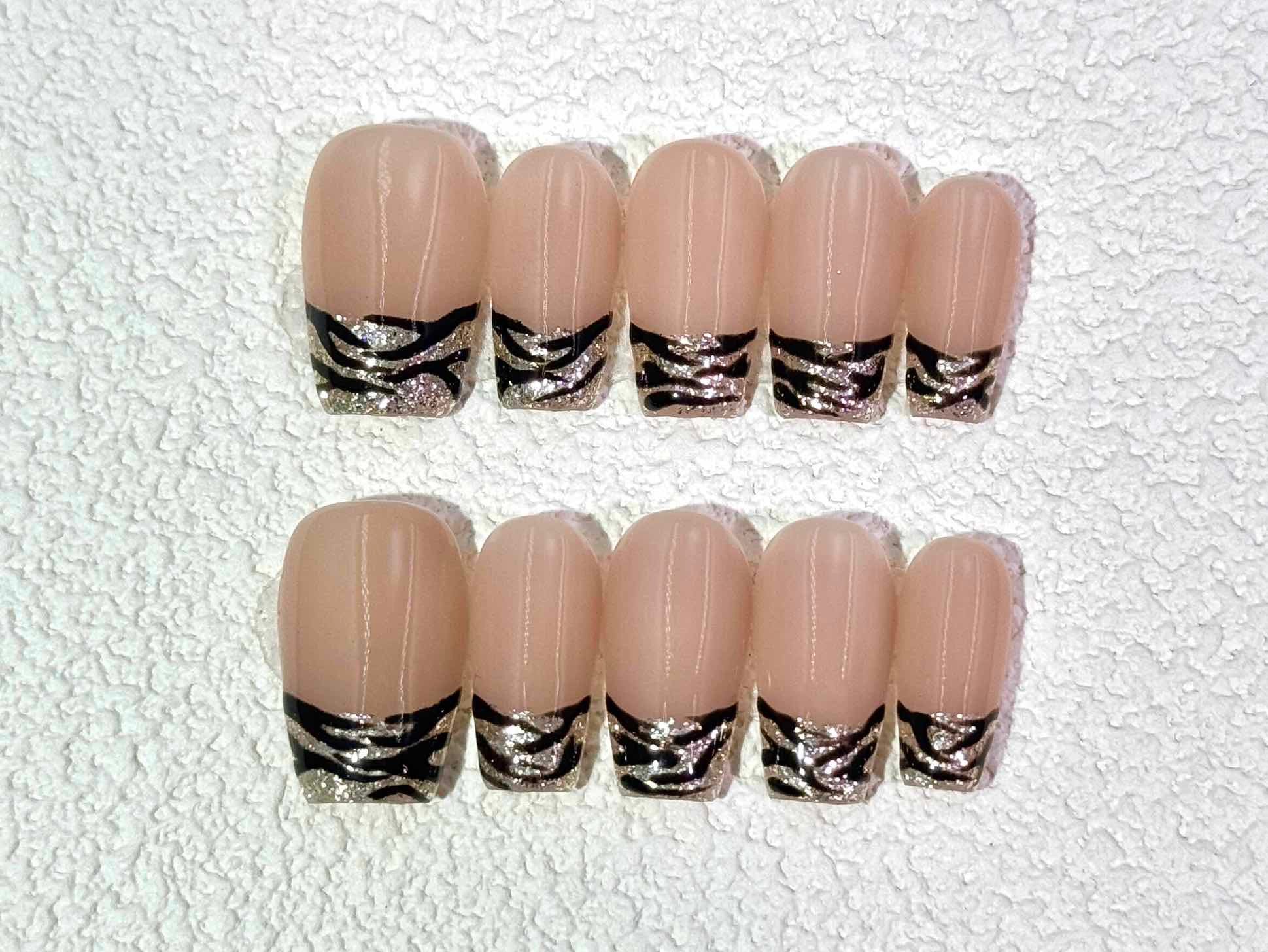 10 PCS/Set Handmade Salon-Grade Gel Press-On Nails AW1026