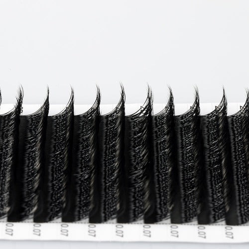 YY Lash Extensions With Private Label